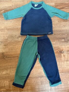 Patagonia Baby Fleece Set – Mixed Sizes (6–12M Top / 12–18M Pants)